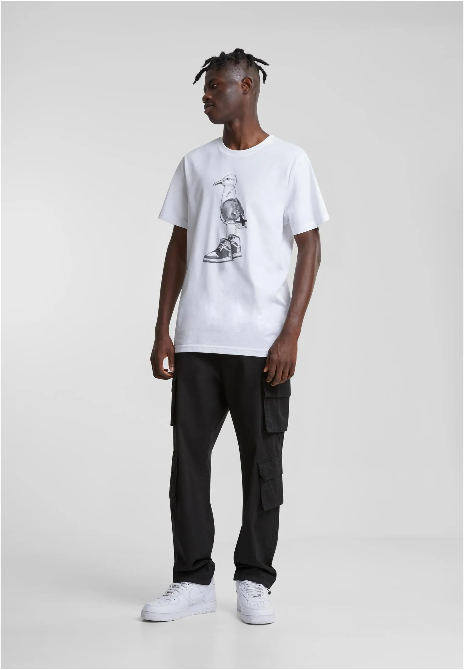 MT Seagull Sneakers Tee
