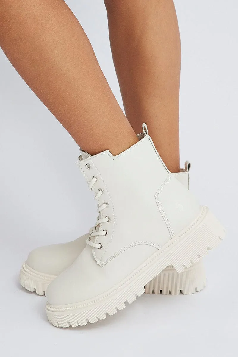 White Boots Chunky Lace up